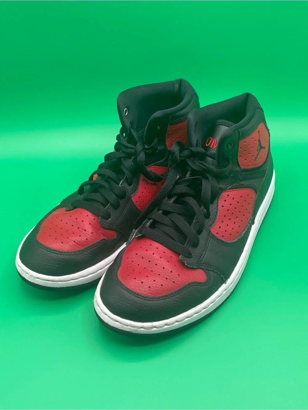 Jordan B'Loyal Black White Red